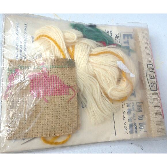 Vintage Ethno Art Poodle Needlepoint Kit Made In France READ - Picture 6 of 8